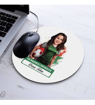 Kişiye Özel Hediye Karikatürlü En Başarılı Kadın Futbolcu Mousepad