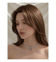 Tek Sıralı Kalp Figürlü Kristal Taşlı Choker Tasma Silver Renk Kolye (Gümüş)