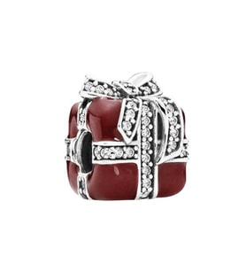 Nur Silver Kırmızı Hediye Paketi Gümüş Charm NUR-BL00949