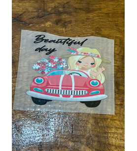 ÜTÜ İLE YAPIŞAN ARABALI KIZ ARMA TRANSFER BASKI 10X9 CM (Kırmızı)