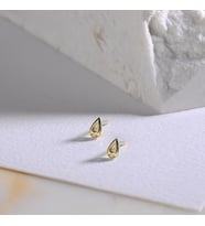14 Ayar Altın Minik Taşlı Damla Küpe 0,64 gr