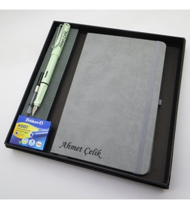 Signator® Codex  N322 Kişiye Özel Defterli Set - İsme Özel Pastel Yeşil Dolma Kalem + İsme Özel Gri Defter + Yedek Kartuş İsme Özel Kutusunda Hediyelik Set (Karışık)