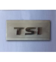 VOLKSWAGEN TSİ BAGAJ YAZISI TEK KIRMIZI 3AA853675G