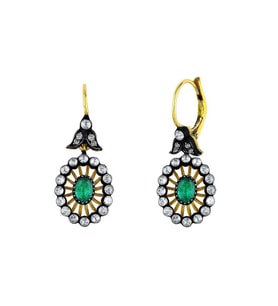 1.08 Karat Elmaslı Oval Zümrüt Küpe EE265