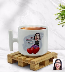 BK Gift Kişiye Özel En Güzel Anne Karikatürlü T Kulplu Beyaz Middle Kupa Bardak-1