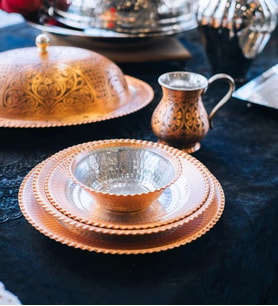 BAKIR YEMEK TAKIMI DAR KIVRIMLI MODEL MAT RENK (6 KİŞİLİK)