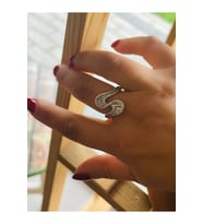 AYARLANABİLİR GÜMÜŞ BAGET TAŞLI GOLD RENK KIVRIM YÜZÜK ACR0113