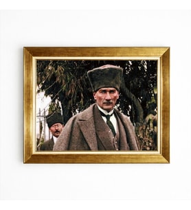 Tablore Kalpaklı Mustafa Kemal Atatürk Tarihi Portre Gold Çerçeveli Kanvas Tablo Ofis Duvar Dekoru