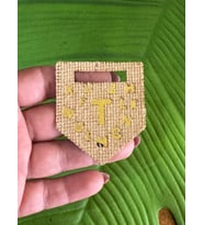 6X5 CM ÜTÜ İLE YAPIŞAN HASIR T HARFİ ARMA YAMA DİKİŞ AKSESUARI (Altın)
