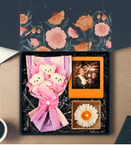 Üçlü Peluş Ayıcık Buketi & Mum & Kişiye Özel Fotoğraf Hediye Seti