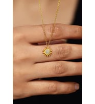 Zirkon Taşlı Gold Güneş Minimal Gümüş Kolye