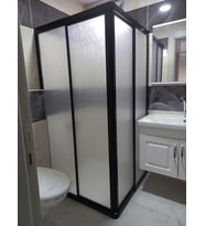 100X100 Teknesiz Duşakabin Siyah Profil plastik Camlı