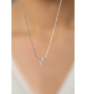 Elika Silver Kadın Üç Boyutlu Y Harf  Model 925 Ayar Gümüş Kolye