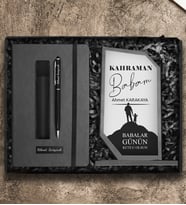 Babalar Gününe Özel Kişiye Özel Defter & Deri Kılıflı Touch Pen Kalem & Kişiye Özel Cam Plaket Hediye Seti