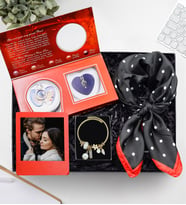 Özel İstiridye İçinde Gerçek İnci Kolye & Kişiye Özel İnstagram Çerçeve & Siyah Kırmızı Puantiyeli Fular & Charm Çelik Bileklik Hediye Seti