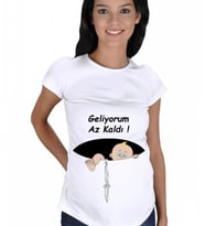 Geliyorum Az Kaldı  Kısa Kollu Hamile Tişörtü (Beyaz)