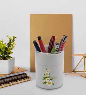 BK Gift Kişiye Özel Papatya Temalı Beyaz Akrilik Kalemlik - Model 8