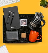 Sevgiliye Özel Kişiye Özel İsim soyisimli Defter Kalem Anahtarlık Cüzdan Ve French Press Fincan Bardak Set