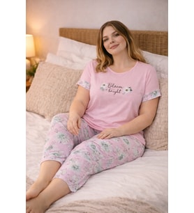 Kadın Büyük Beden Kapri Pijama Takımı – Yumuşak Dokulu, Konforlu Ev Giyimi (Gül Kurusu)