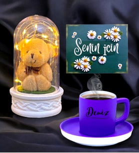 İsimli Mor Renkli Kahve Fincanı ve Led Işıklı Tasarım Fanus ve  Kişiye Özel Hediye Seti (Model 4)