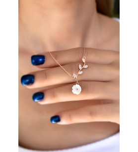 Papatya Silver 925 Ayar Gümüş Zirkon Taşlı Sedef Manolya Çiçeği Kolye (Rose)