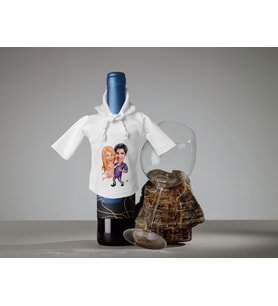 BK Gift Kişiye Özel Sevgililer Karikatürlü Mini Beyaz İçki Şişesi Tişörtü , Ev Bar Dekoru, Viski, Şarap, Votka, Rakı Şişesi Tişörtü, Ev Barı-13