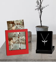 Kişiye Özel 4 Polaroid Fotoğraf Albümü Fotoğraflı Ahşap Çerçeve Ve Melek Kolye