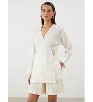 LCWAIKIKI Classic Ekru Kruvaze Yaka Dokulu Kadın Kimono