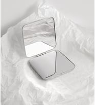 Kare Metal Katlanabilir Mini Makyaj Aynası, Cep Boy Seyahat Aynası, 5.7cm x 5.7cm, Günlük Kullanım