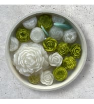 Beton Saksı İçinde Mum Buketi Kokulu