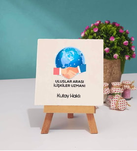 Uluslararası İlişkiler Uzmanı Dekoratif Taş Baskı