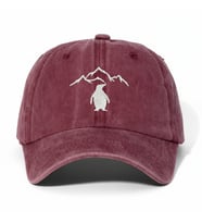 Kişiye Özel Nakışlı Eskitme Şapka Nihilist Penguen (Bordo)