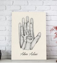 BK Gift Kişiye Özel El Ele Tutuşan Aile Tasarımlı Siyah Beyaz Kanvas Tablo-8, Anneye Hediye, Aile Hediyesi