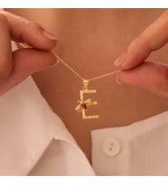 Vaoov 925 Ayar Renkli Taşlı Arı ve Harf Kolye (Gold)