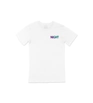 Night Gece Cep Logo Tasarımlı Beyaz Tişört
