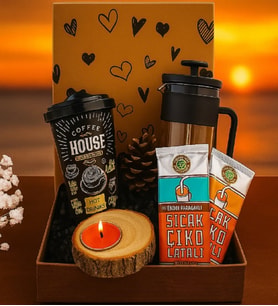 French Press Ve Sıcak İçecekli Hediye Kutusu