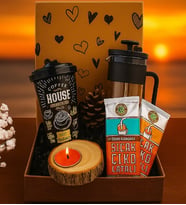 French Press Ve Sıcak İçecekli Hediye Kutusu