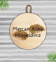 Modern Kapı Süsü - Kahverengi Kişiye Özel Soyisim - Kişi Özel Tasarım Kapı Süsü (Kırmızı-Beyaz)