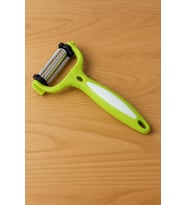 3 Başlıklı Plastik Soyacak Yeşil