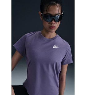 Nike Sportswear Club Essentials Womens T-Shirt Kadın Tişört Mor