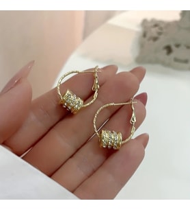 Altın Renk Hoop Zircon Küpe