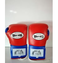 Wolfking marka Deri Boks Eldiveni kırmızı renk ipli model Orjinal Dana derisidir. 10-12-14-16oz büyüklükte İstediğiniz Bedeni msj ile bildiriniz