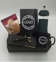 Şirketlere Özel Siyah Defter & Şirketlere Özel Siyah Kupa & Şirketlere Özel Gold Detaylı Roller Kalem& Yeşil French Press & Colombian Filtre Kahve Hediye Seti