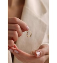 14 Ayar Minimal Oval Halka Altın Küpe