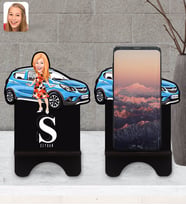 BK Gift Kişiye Özel Plakalı Kadın Opel Mokka Karikatürlü Ahşap Biblo Telefon Standı-2