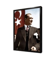Türk Bayrağı Önünde Atatürk Çerçeveli Mdf Tablo