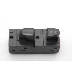 NİSSAN JUKE CAM AÇMA DÜĞMESİ ÖN SOL SÜRÜCÜ TARAFI 25411-1KA5A