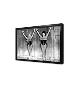 Siyah Beyaz Marilyn Monroe Çerçeveli Cam Tablo