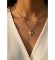 Zirkon Taşlı Tasarım 18 K Altın Kaplama Kolye