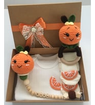 Hoşgeldin Bebek, Unisex, Yenidoğan Bebek, Portakal Amigurumi İsimli Emzik Askısı Hediye Seti